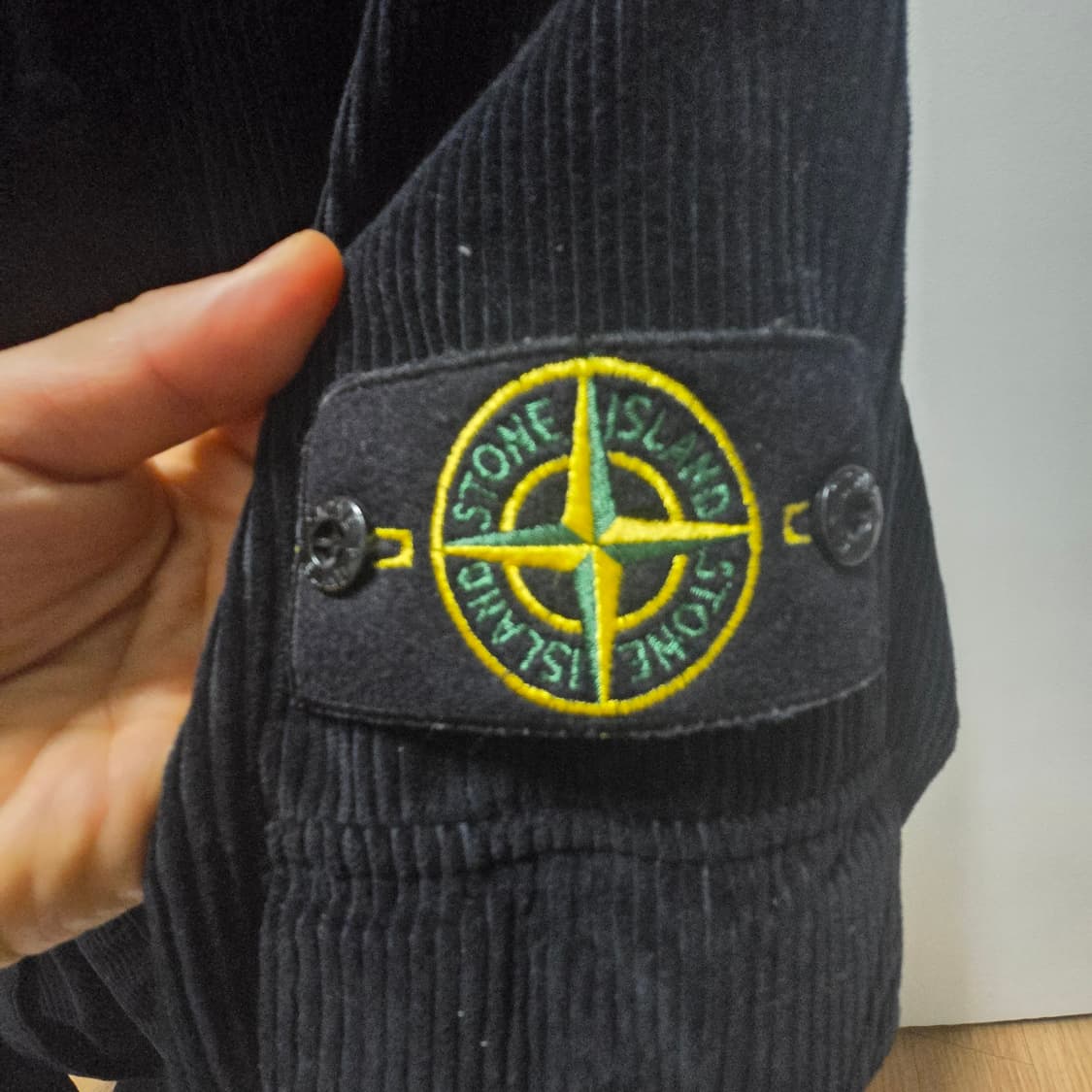 [정품/S] 20FW 슈프림 x 스톤아일랜드 코듀로이 자켓 네이비 상품이미지3