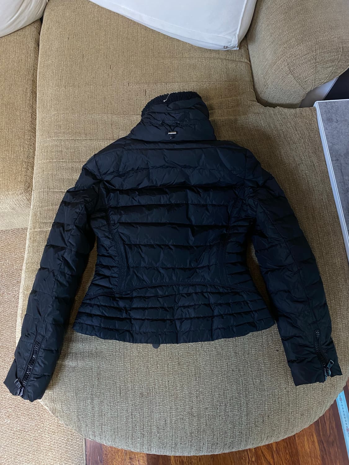 몽클레르 몽클레어 프레네 블랙 양털 카라 다운패딩 상품이미지6