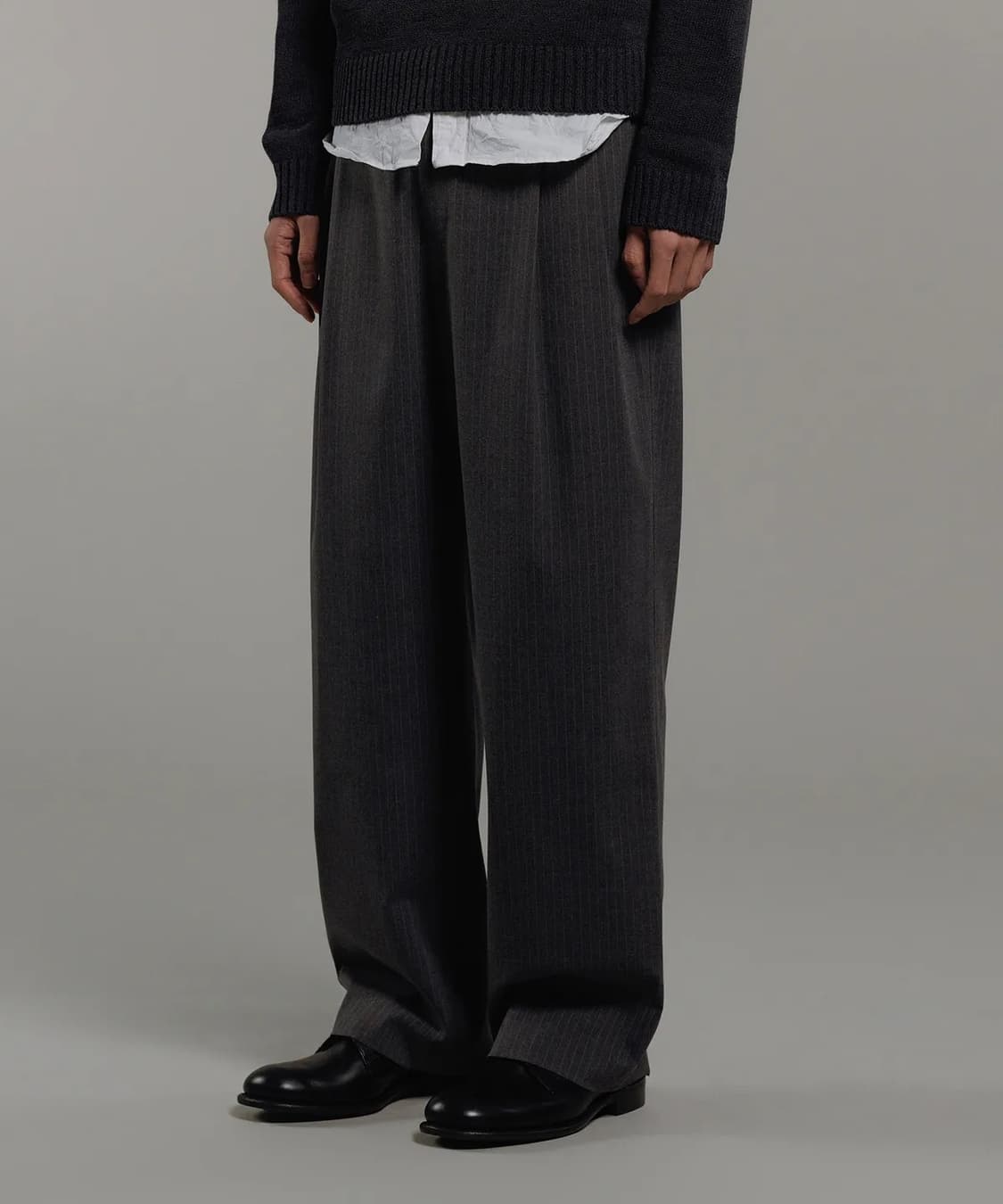 블랭크룸 스트라이프슬랙스_그레이 1사이즈 상품이미지2