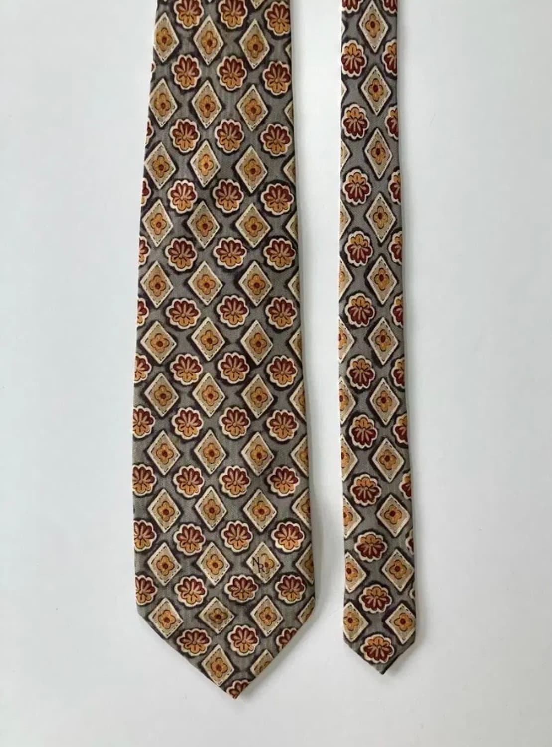 니나리치 넥타이 상품이미지1