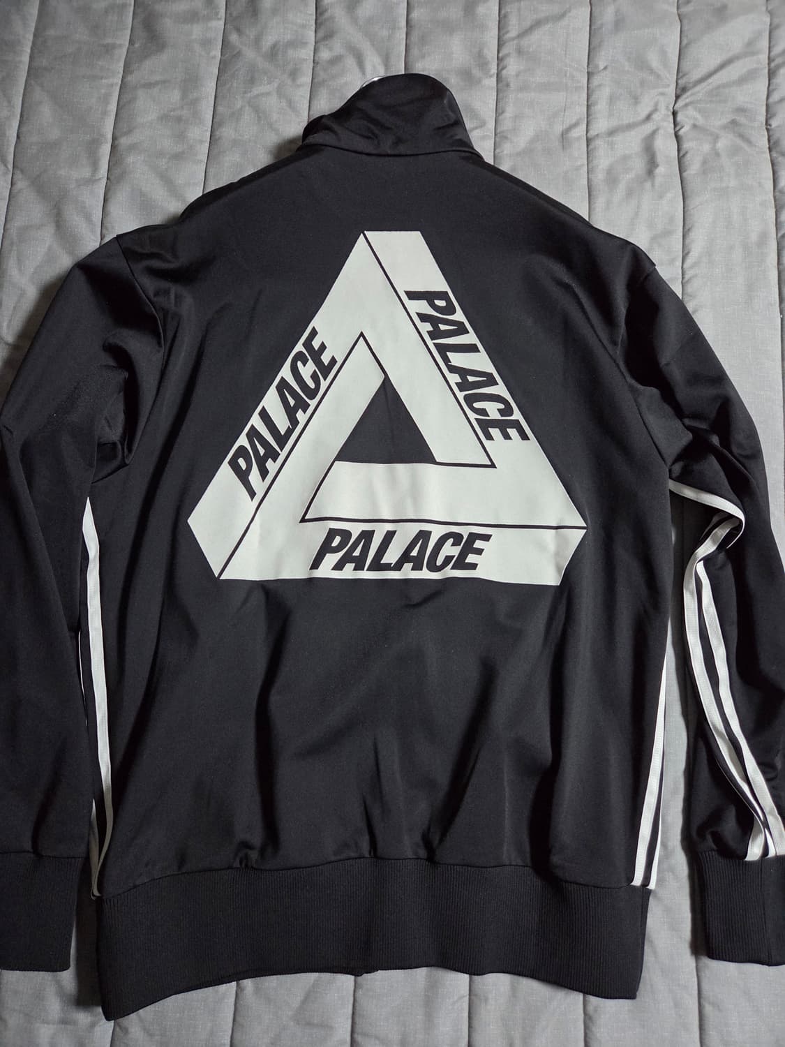 15fw 팔라스x아디다스 파이어버드 트랙탑 L사이즈 상품이미지1