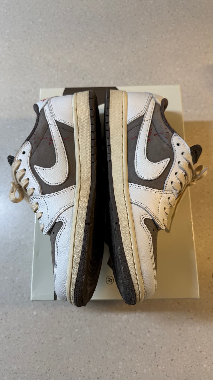 조던1 x 트래비스 스캇 (리버스 모카) 상품이미지3