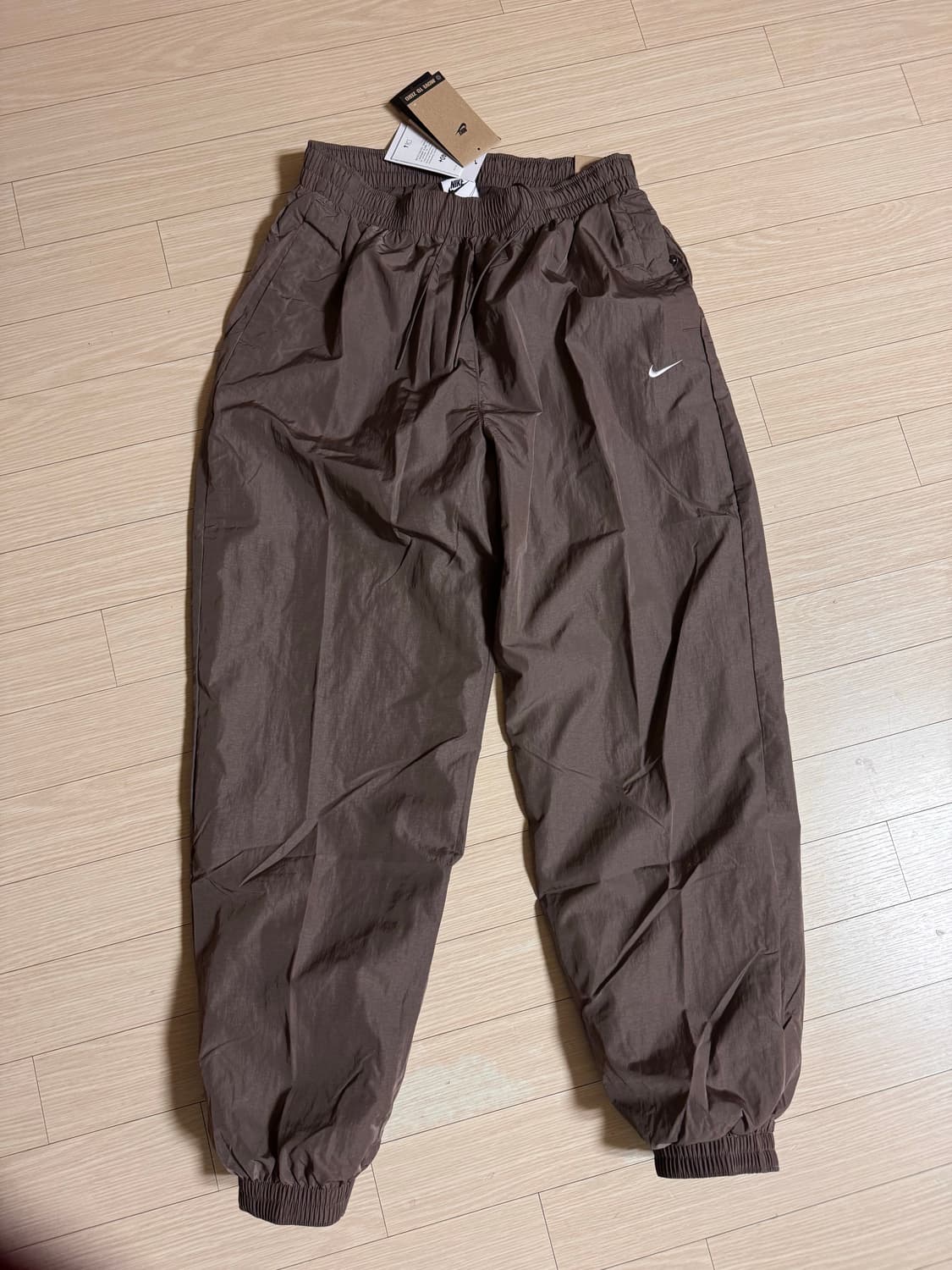 55 55반 텍달린 새상품 나이키 정가10만 우븐 조거팬츠 바지 상품이미지4