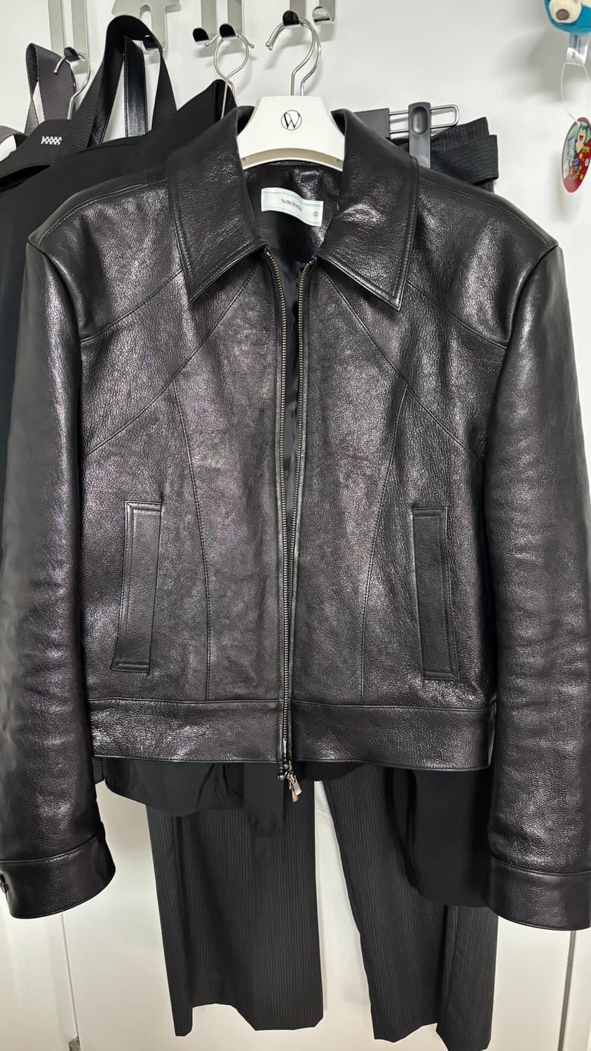 웨이비니스 프레임 크롭 레더 자켓 2사이즈 블랙 팝니다 상품이미지1