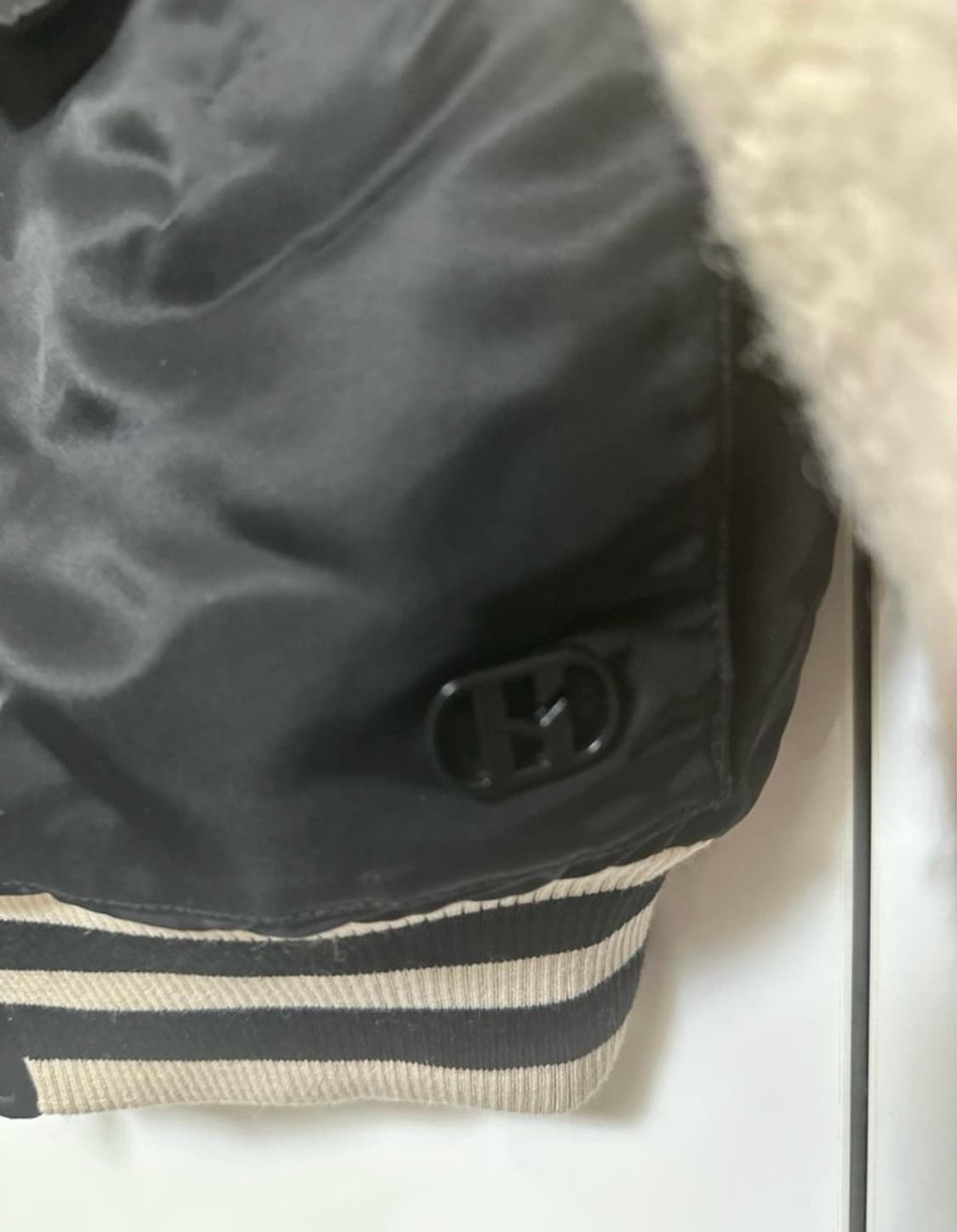 헤지스 골프 블랙/아이보리 스타디움 누빔점퍼 상품이미지3