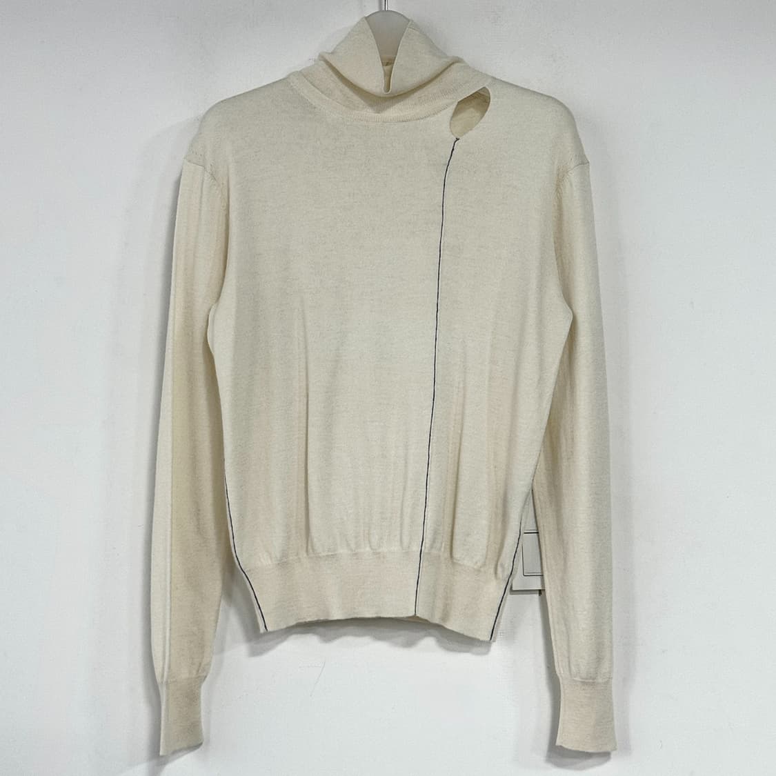 폼더스토어 하이넥 컷아웃 니트 탑 상품이미지1