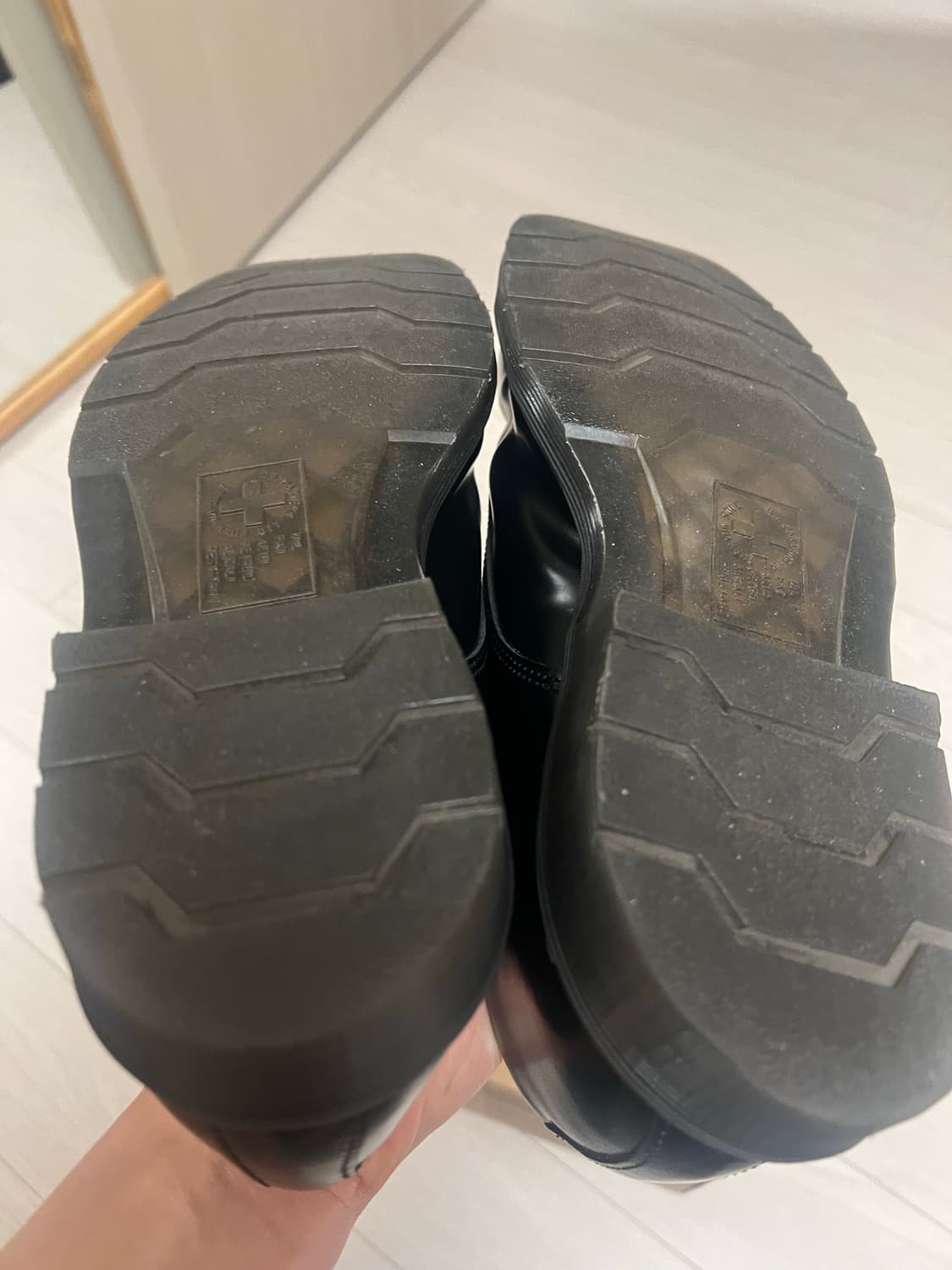 닥터마틴 더로우 260 상품이미지3