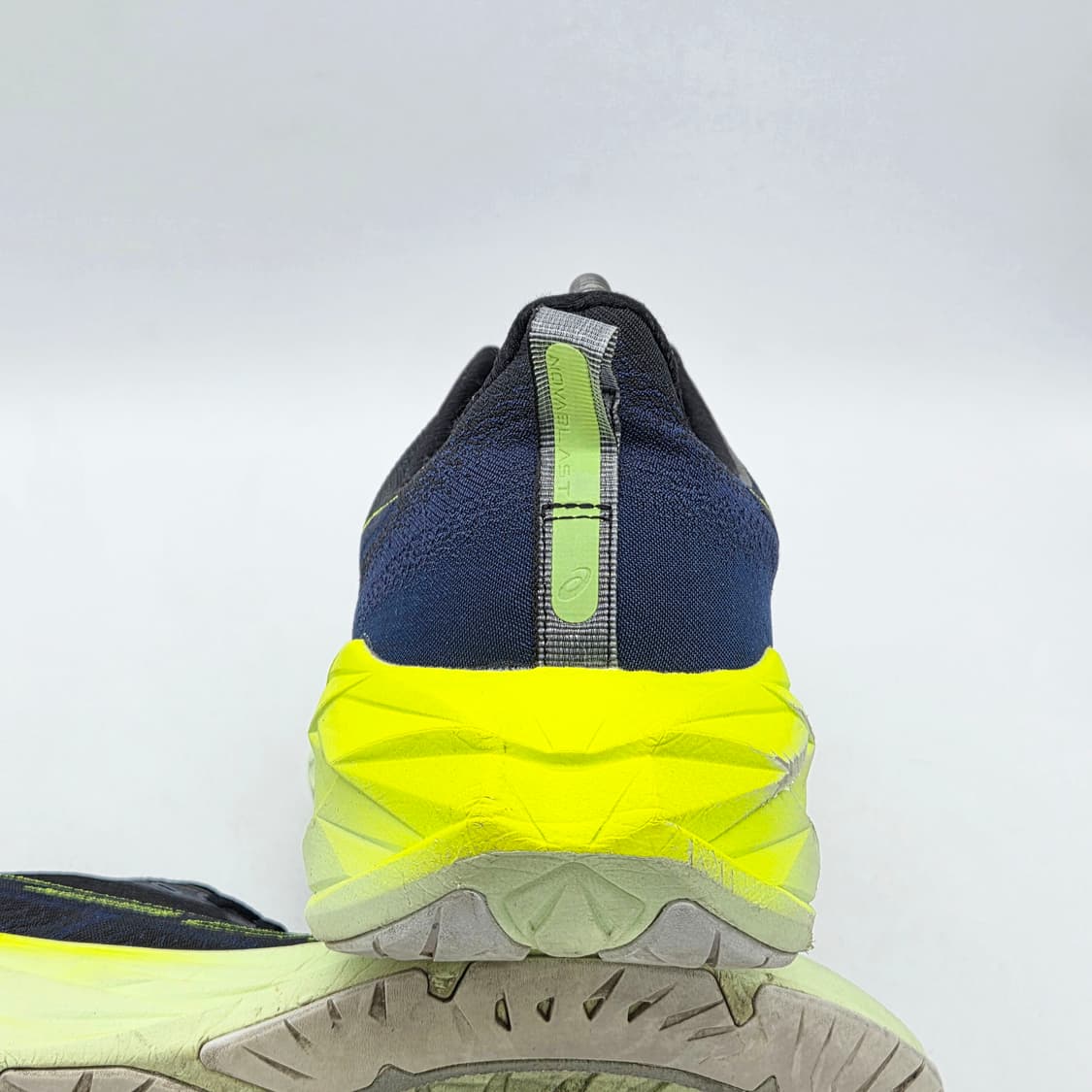 아식스 노바블라스트 4 블랙 블루 익스팬스 (290) 상품이미지2