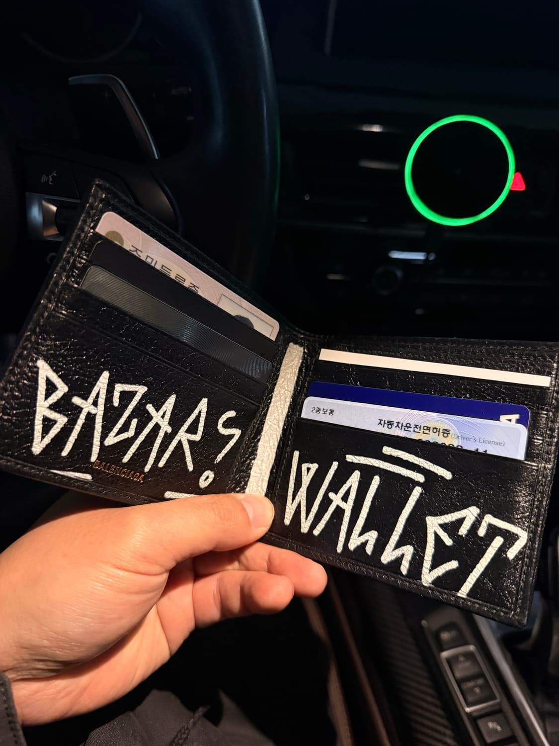 발렌시아가 스퀘어 그래피티 반지갑 상품이미지3