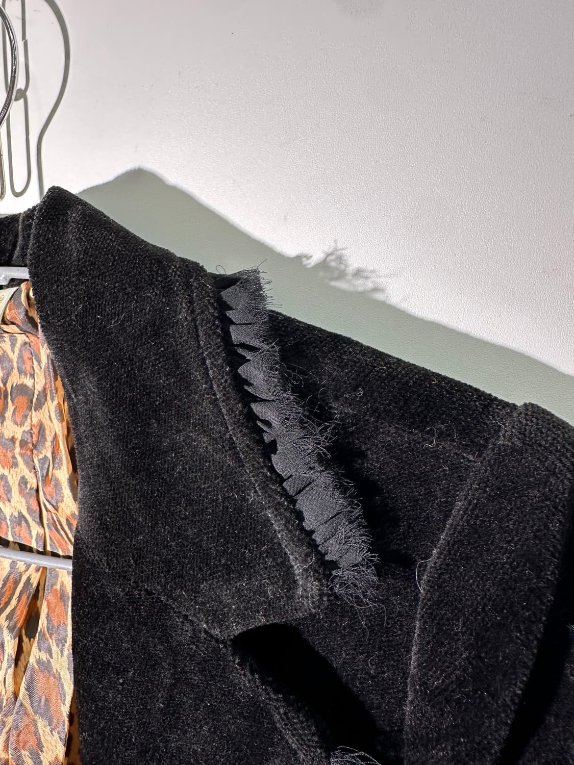 huntie rosa 벨벳 그런지 자켓 상품이미지4