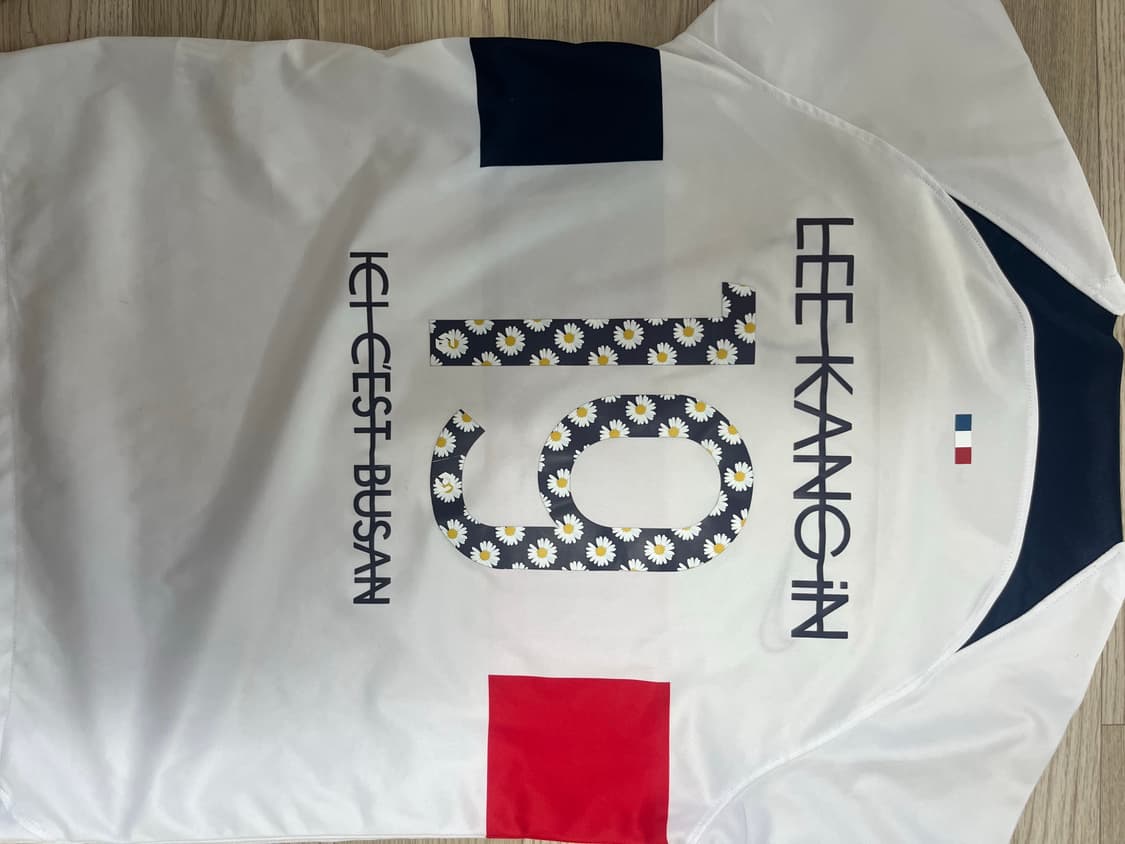 나이키 PSG 23/24 이강인 마킹 어웨이 유니폼입니다 상품이미지2