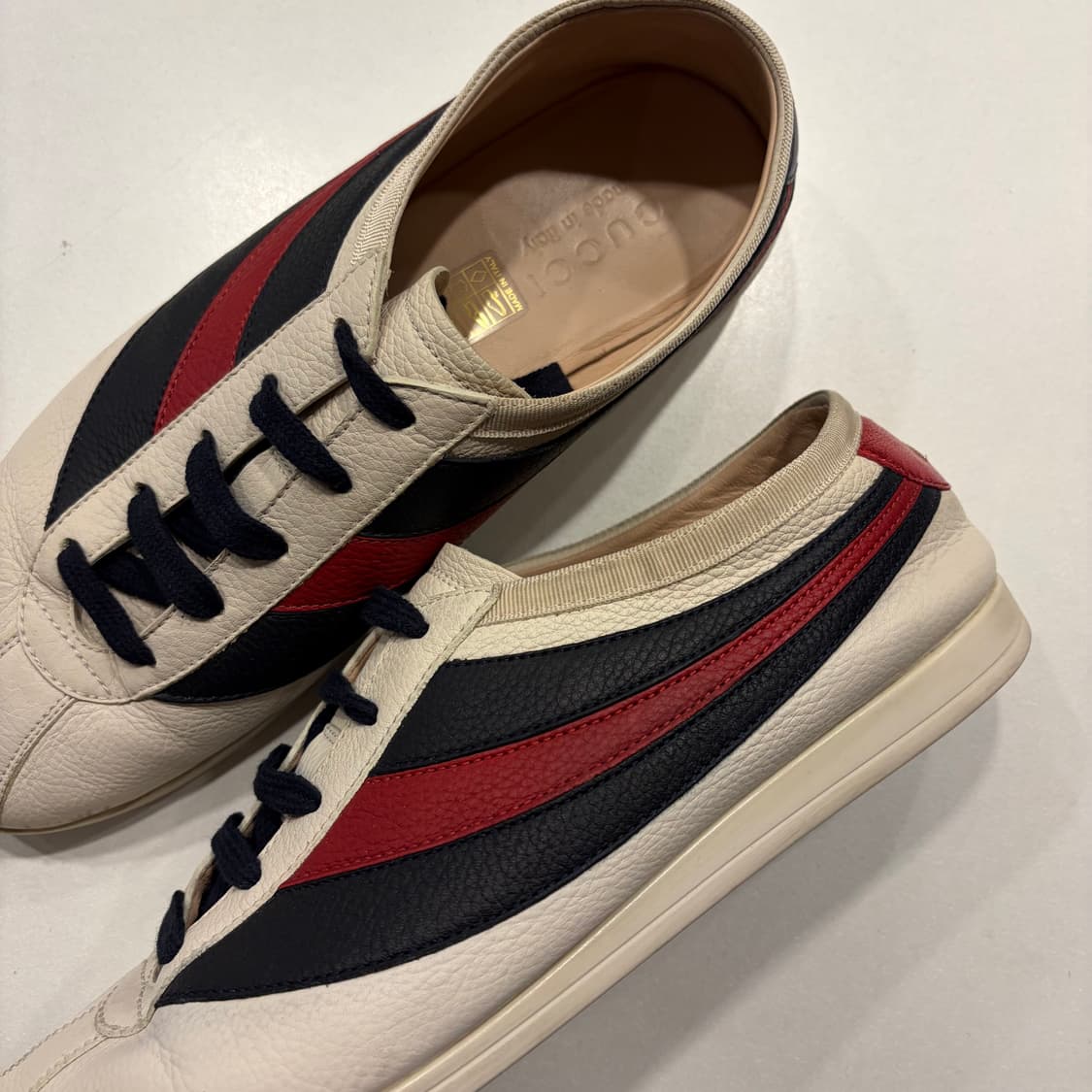 [7] 구찌 레더 파라체르 스니커즈 아이보리/블랙/레드 260-65 상품이미지2