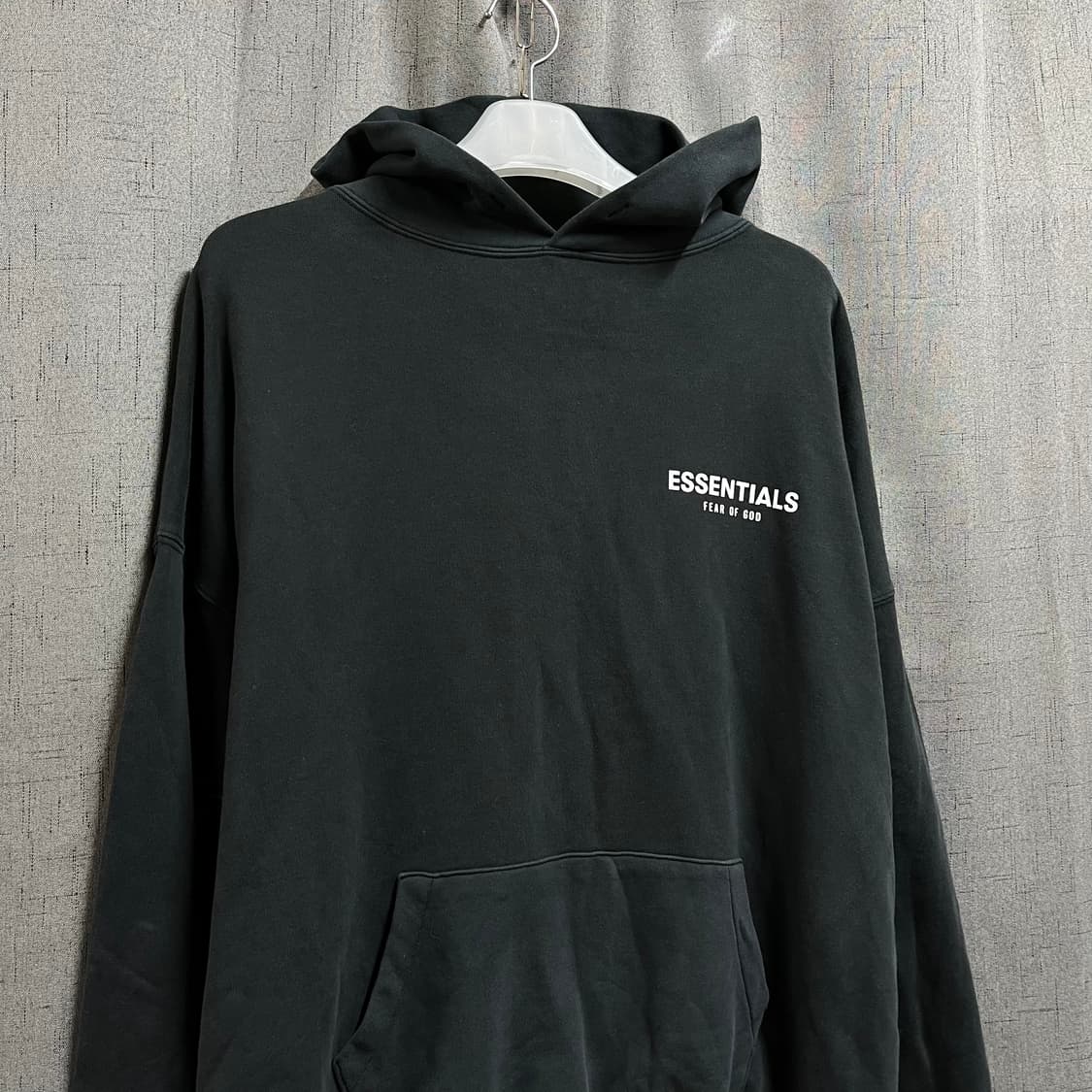 [L] 에센셜 피어오브갓 플로럴 백로고 후드 블랙 상품이미지2