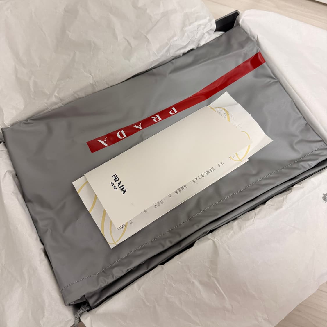 [36.5] 프라다 에나멜 로퍼 블랙 상품이미지9