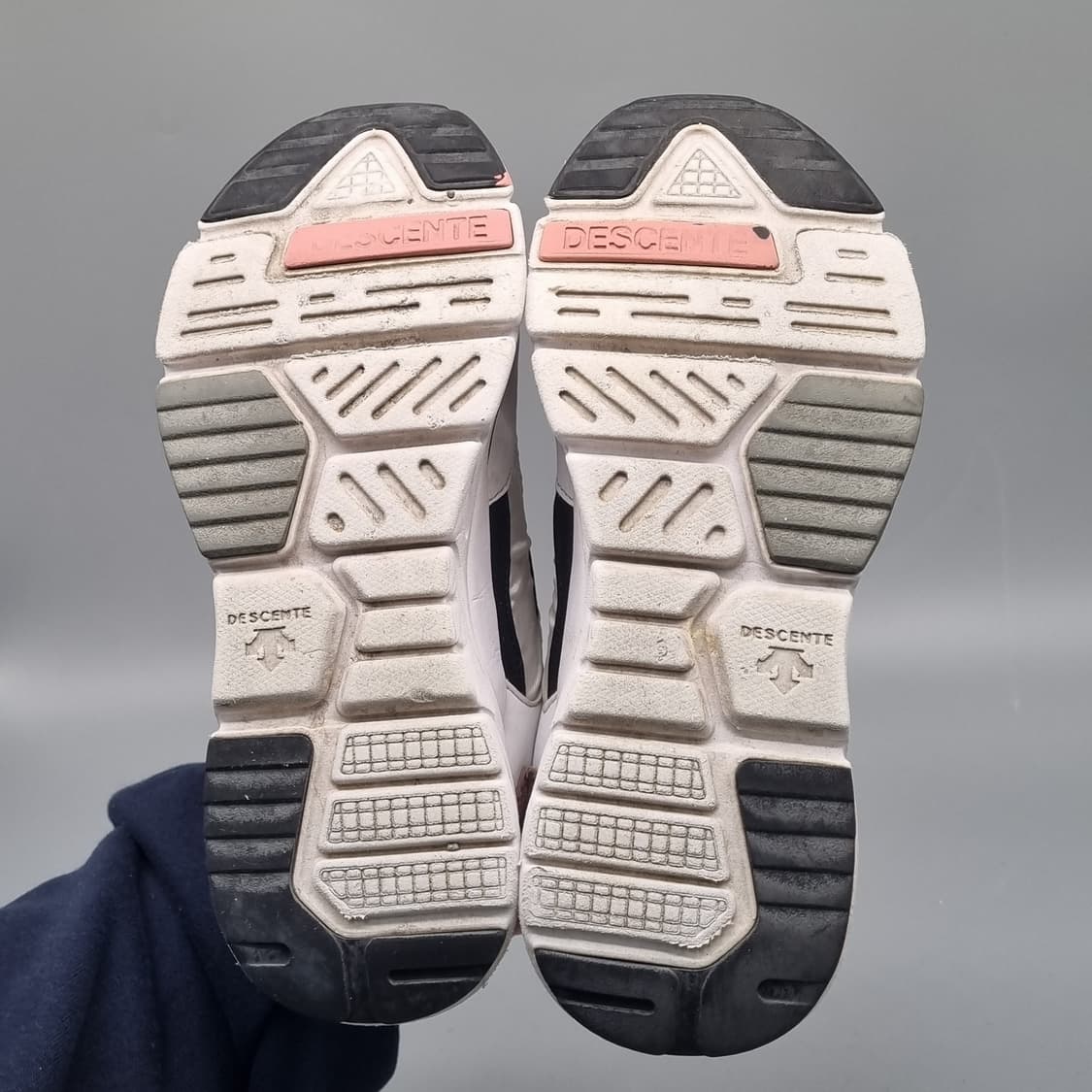 데상트 시티점프 핑크 스니커즈 250 상품이미지3