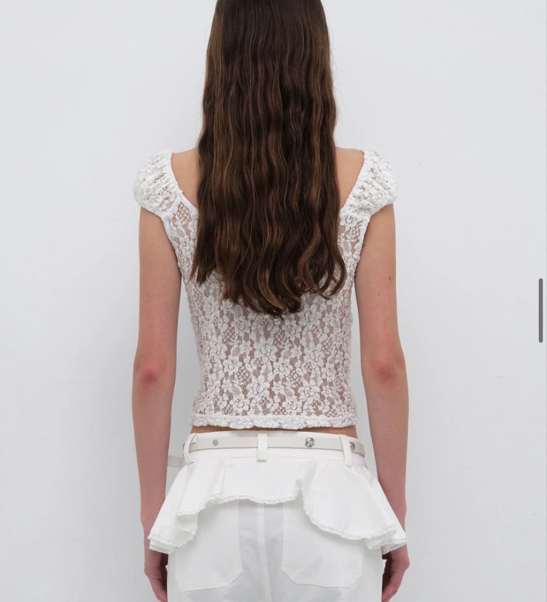CERRIC 세릭 LACE CREASE SHIRRING HALF TOP 상품이미지3