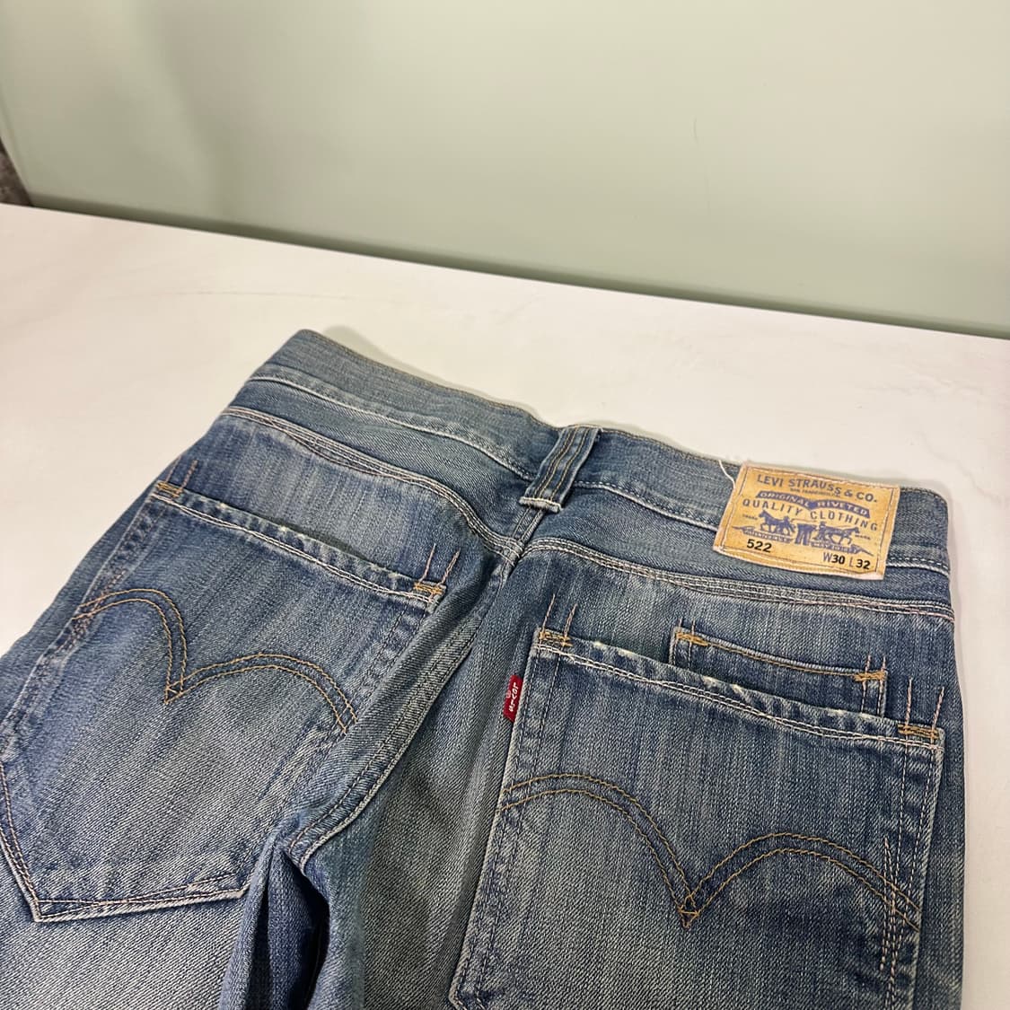 30 M 리바이스522 중청워시드 카보라배색 버튼플라이 데님팬츠 상품이미지7