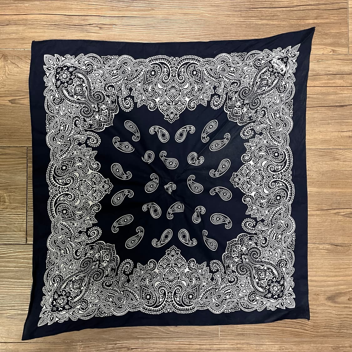 클래식 페이슬리 반다나/스카프(네이비) 상품이미지2