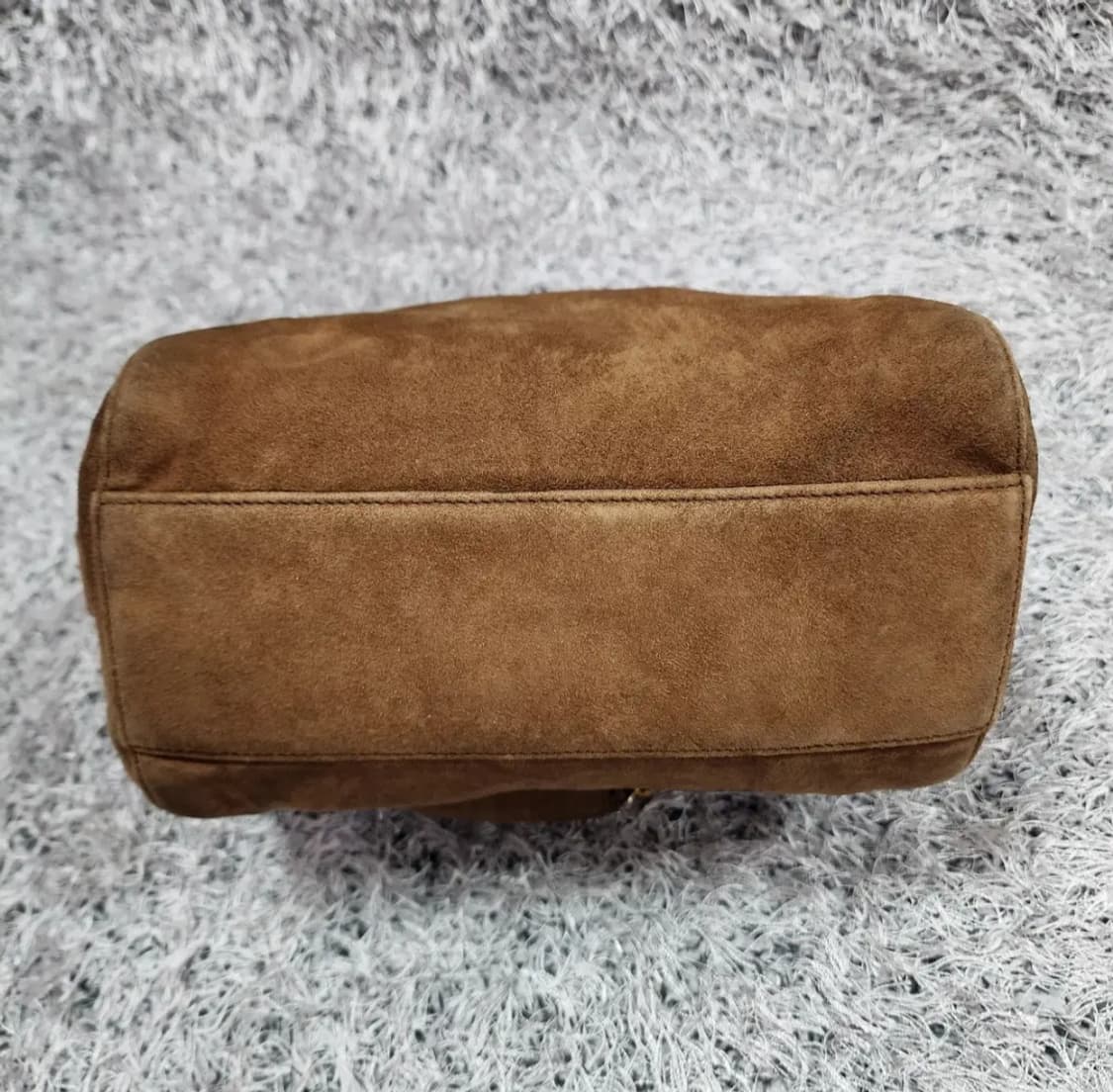 프라다 스웨이드 금장 체인 숄더백 상품이미지6