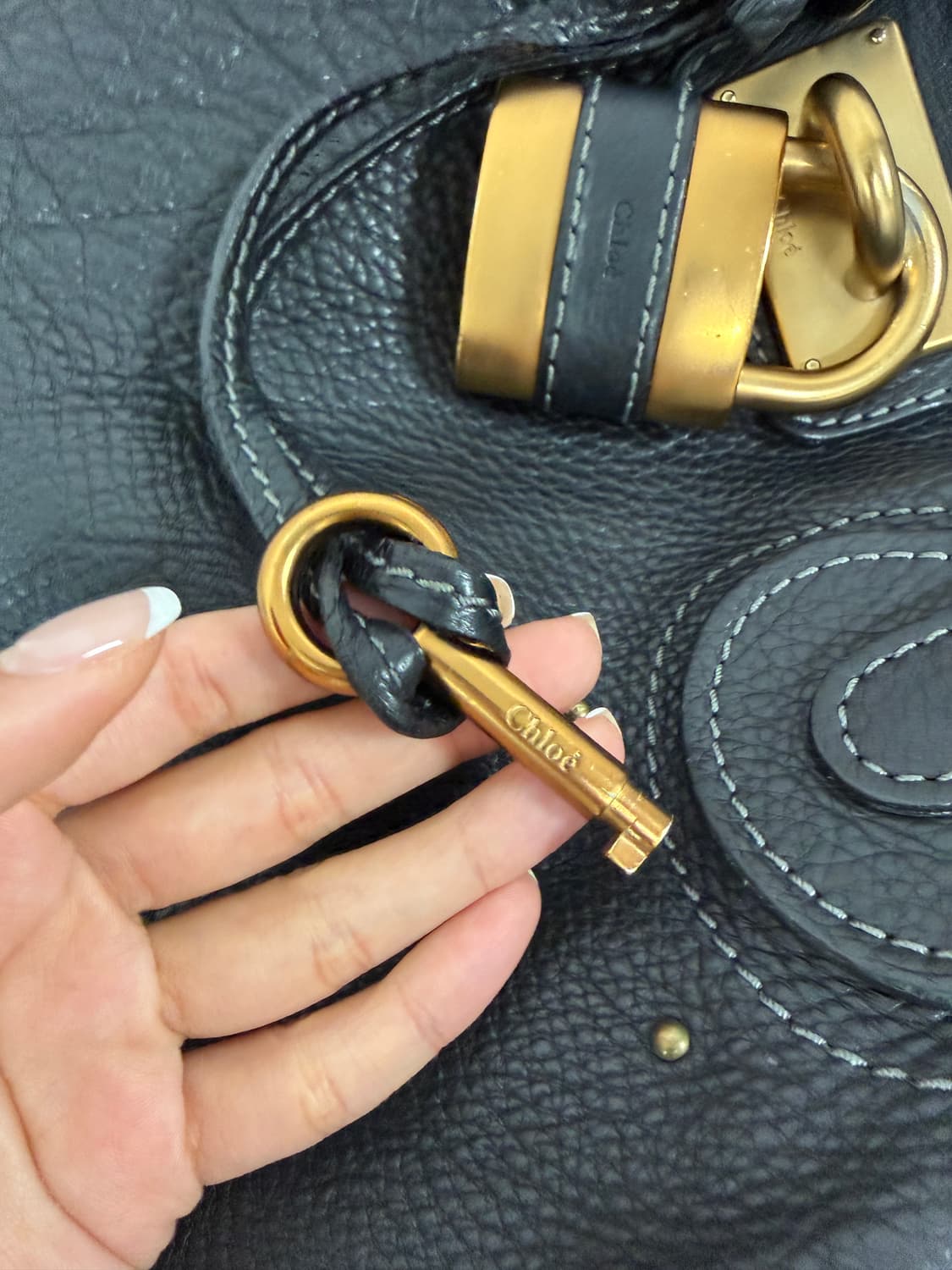 끌로에 패딩턴 자물쇠 백 블랙 상품이미지5