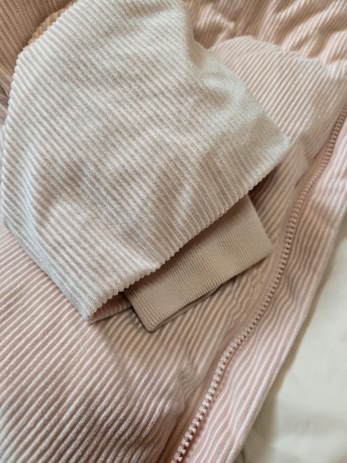 다이나핏 딸기우유핑크 코듀로이 덕다운 패딩 상품이미지6