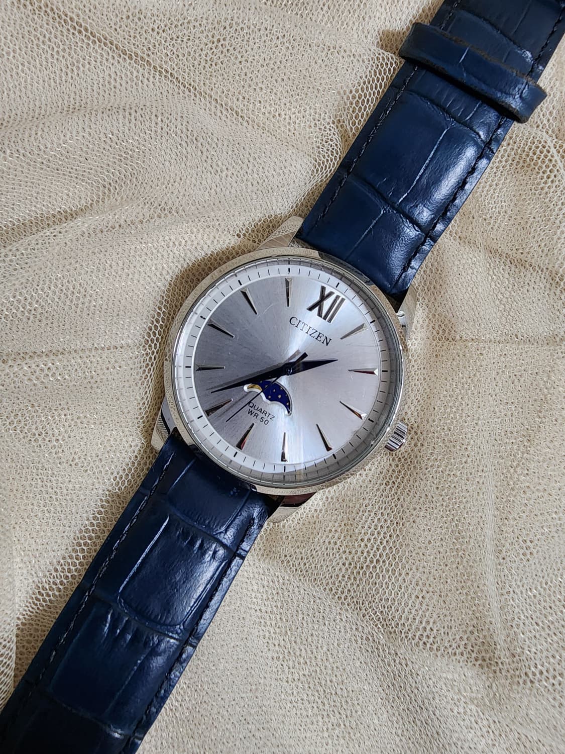 시티즌 문페이즈 쿼츠 가죽 시계 상품이미지1