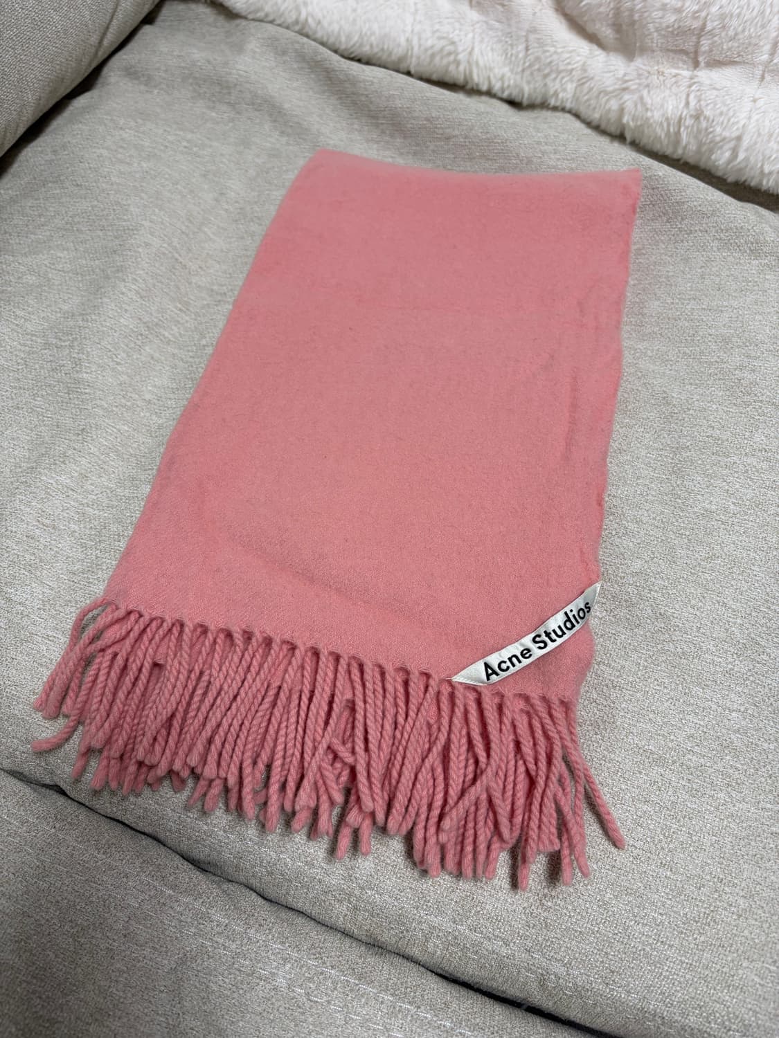 아크네스튜디오 머플러  상품이미지2