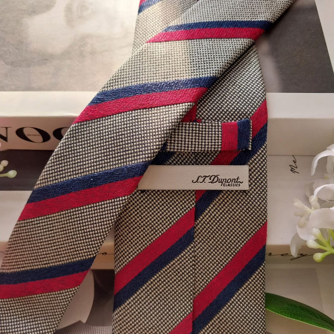 듀퐁 실크 그레이 스트라이프 슬림 넥타이 7.9cm A+등급 k1914
 상품이미지6