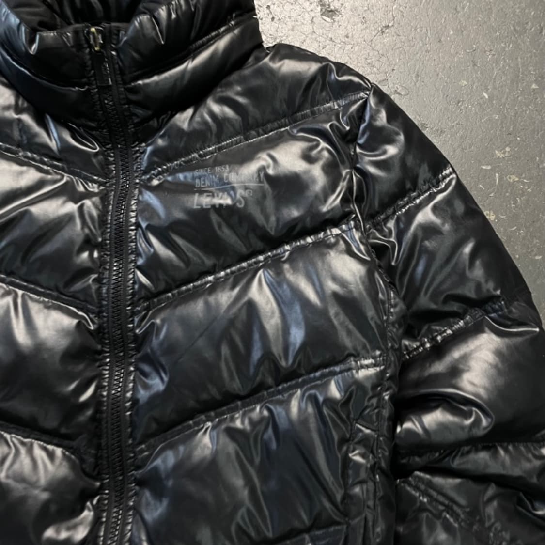 95-100 리바이스 유광 패딩  상품이미지2