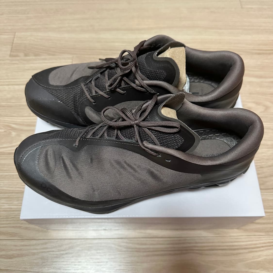 온 러닝 x 파프 크라우드벤처 카카오 US8.5 상품이미지5