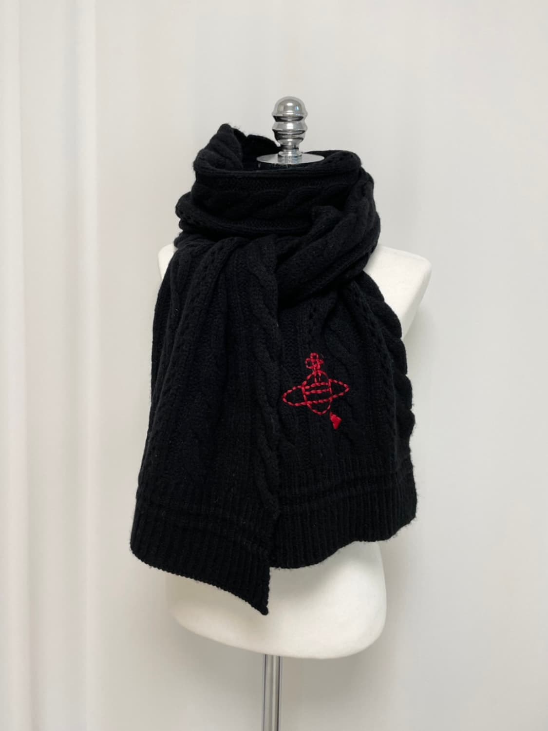 비비안웨스트우드 케이블 스티치 머플러 블랙 상품이미지8