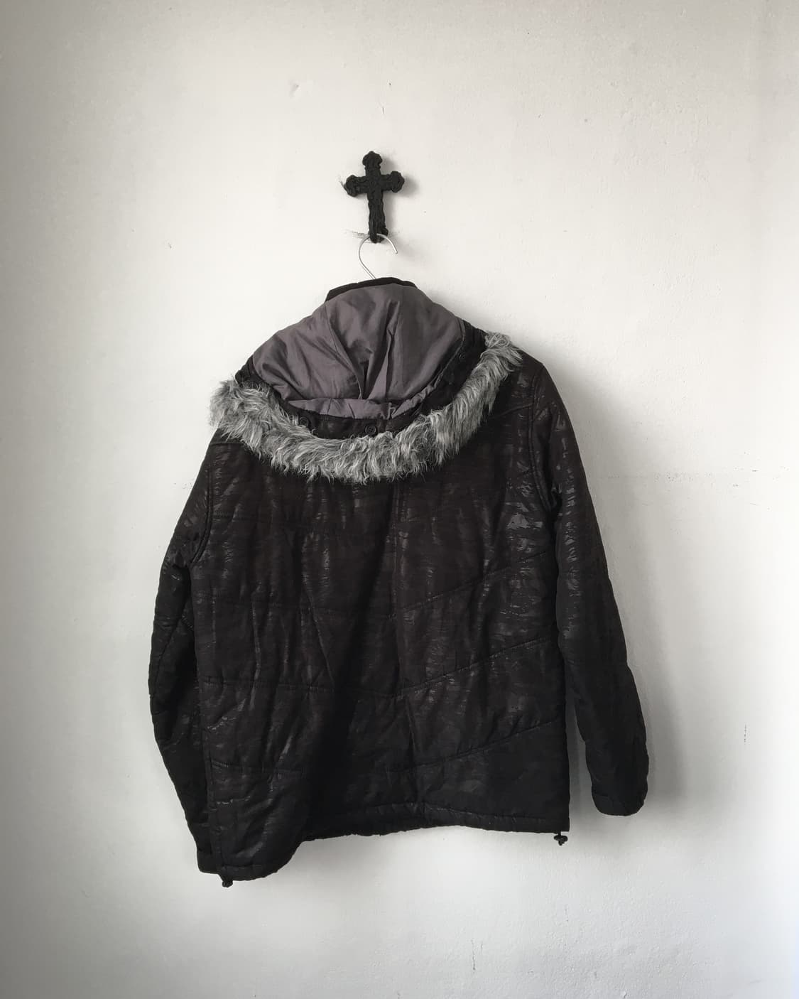 Fake fur hood dyed printing jacket 상품이미지4