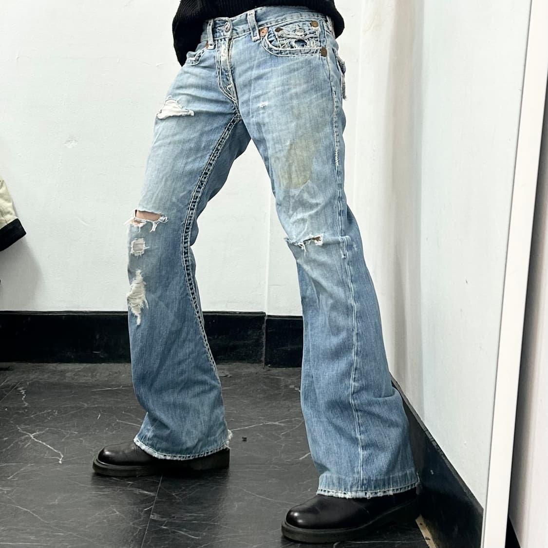 트루릴리전 데미지 부츠컷 데님 팬츠 상품이미지3