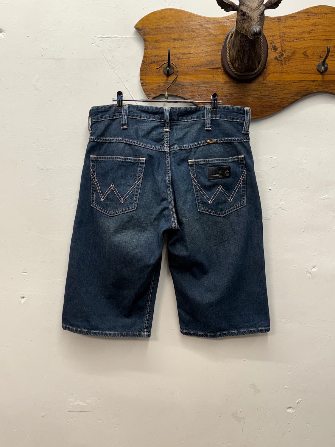 Wrangler Relaxed Bermuda Denim Shorts 상품이미지1