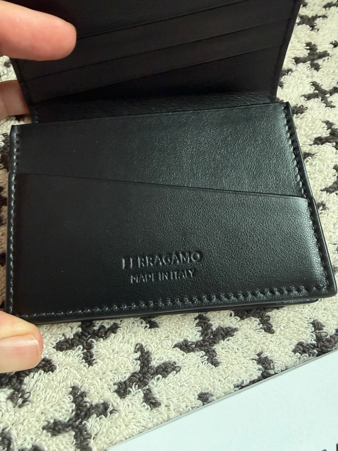 페라가모 블랙 카드지갑☆새제품 풀박스 상품이미지7
