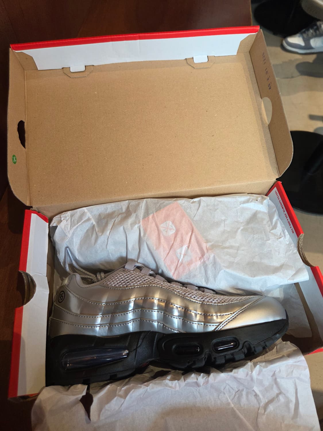 [나이키]에어맥스 95 빅 버블 SE 메탈릭 실버/블랙 260 상품이미지3