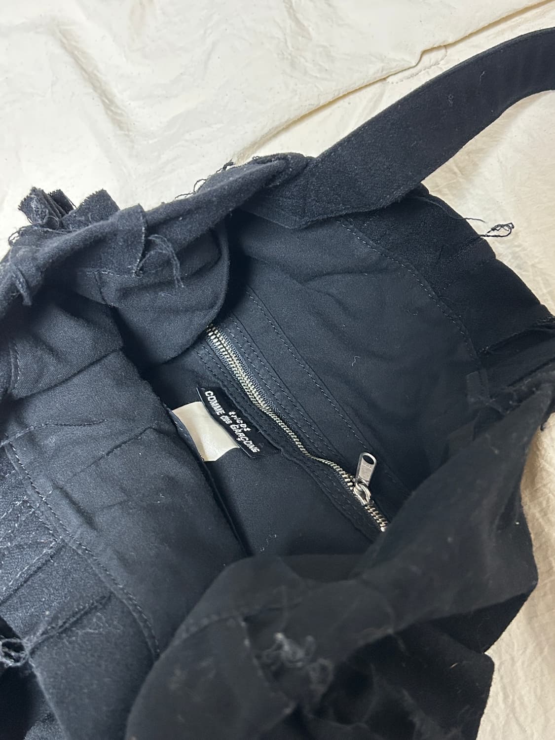 꼼데가르송 프릴 토트백 상품이미지3