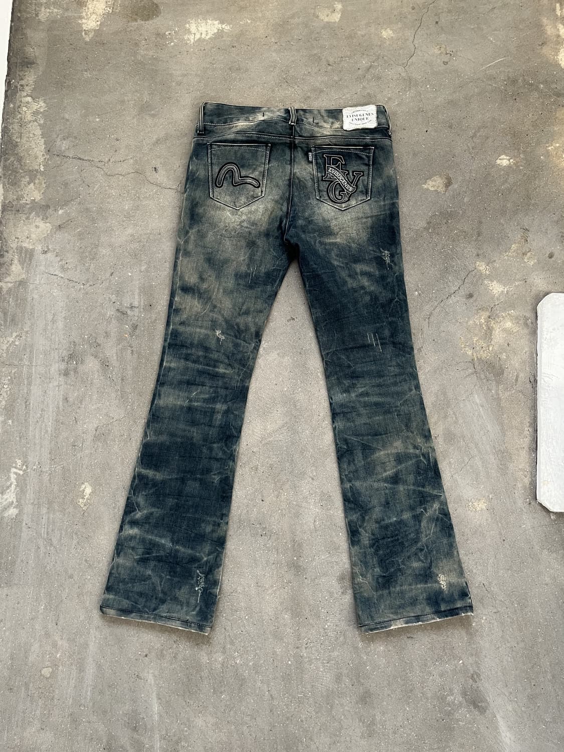 EVISU 로우라이즈 부츠컷 데님팬츠 상품이미지4