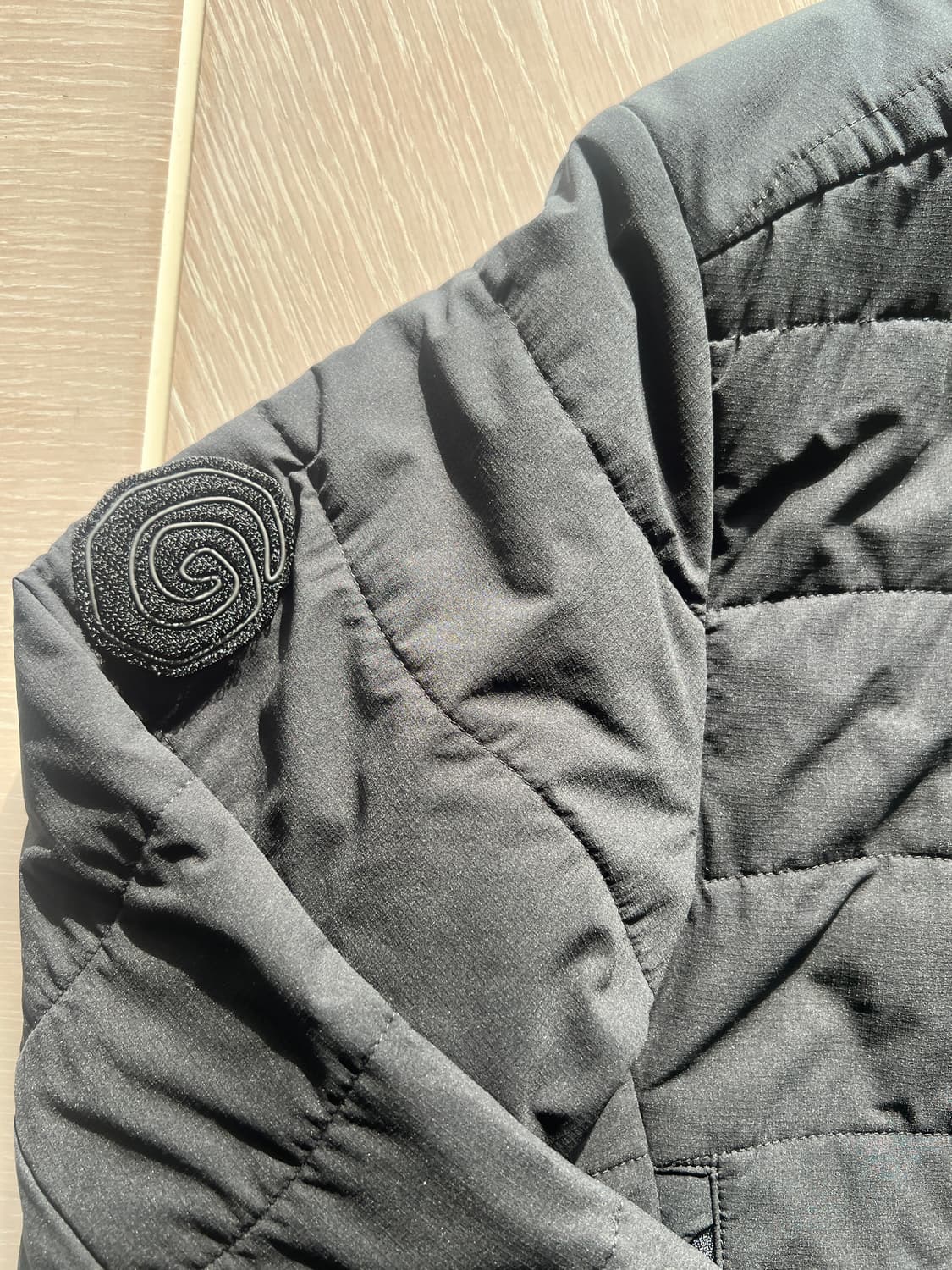 오스트리야 신세틱 샙우드 자켓 블랙 M 사이즈 새상품 상품이미지3