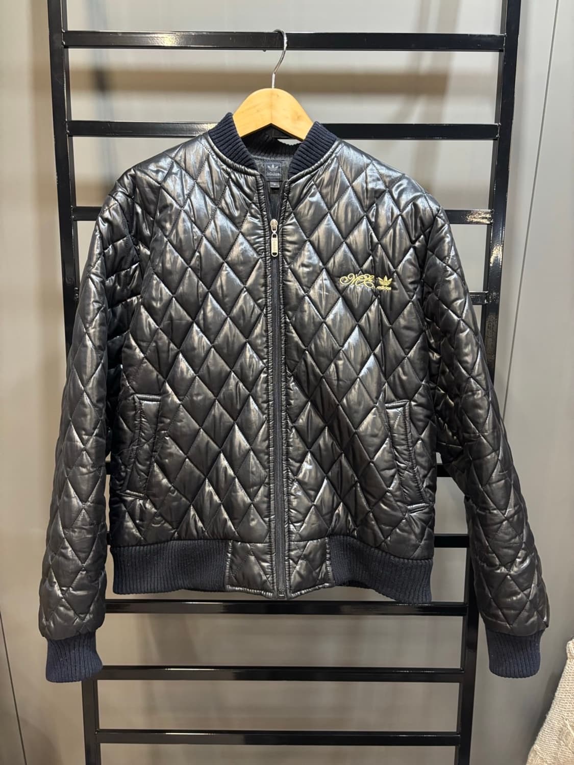 (M) 아디다스 유광 퀄팅 패딩점퍼 4.5 상품이미지1