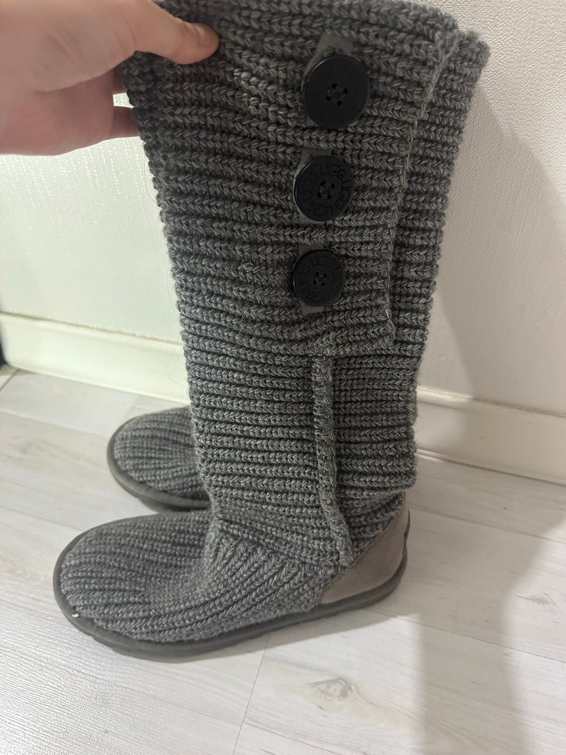 어그니트카디부츠 상품이미지1