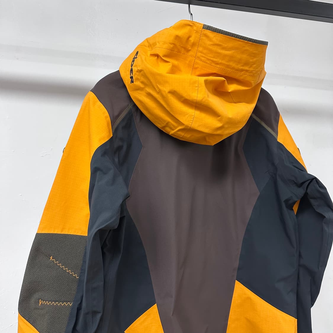 아이더 히야신스 고어텍스 자켓 90사이즈 J33 상품이미지5