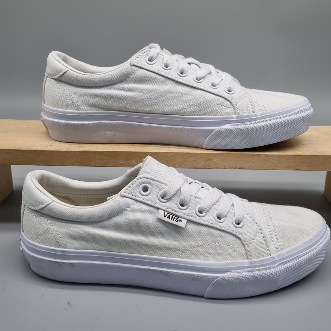 반스 화이트 여성스니커즈235 상품이미지1