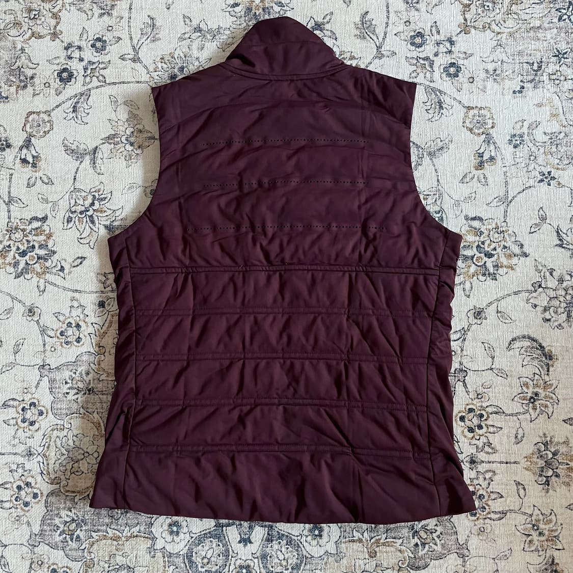 나이키 에어로로프트 패딩 러닝 베스트 상품이미지2