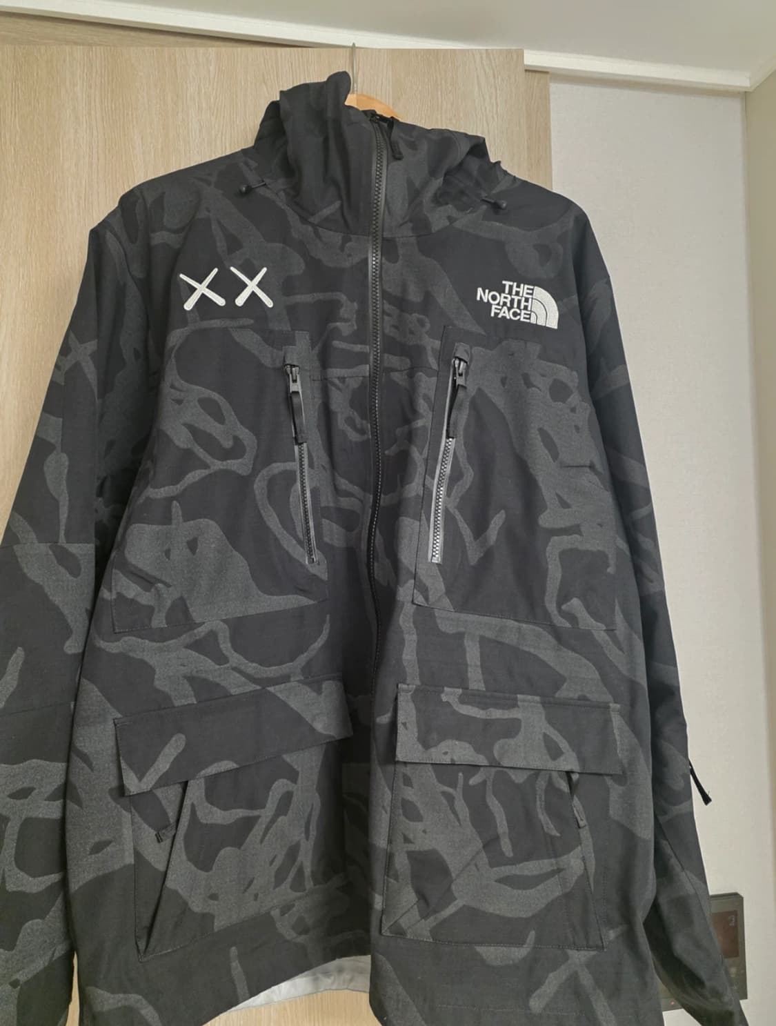 카우스x노스페이스 바람막이 상품이미지1