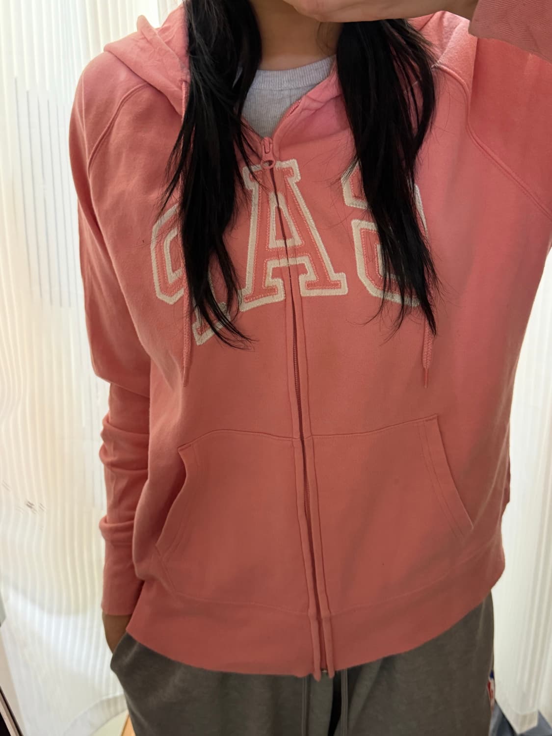 갭 딸기우유 후드집업 m 상품이미지1