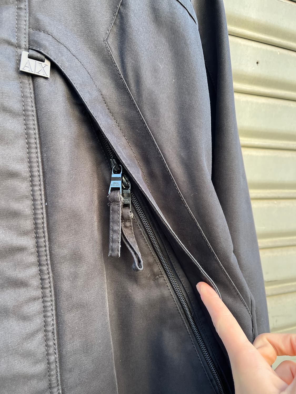 Armani Exchange 사선 지퍼라인 자켓 상품이미지4