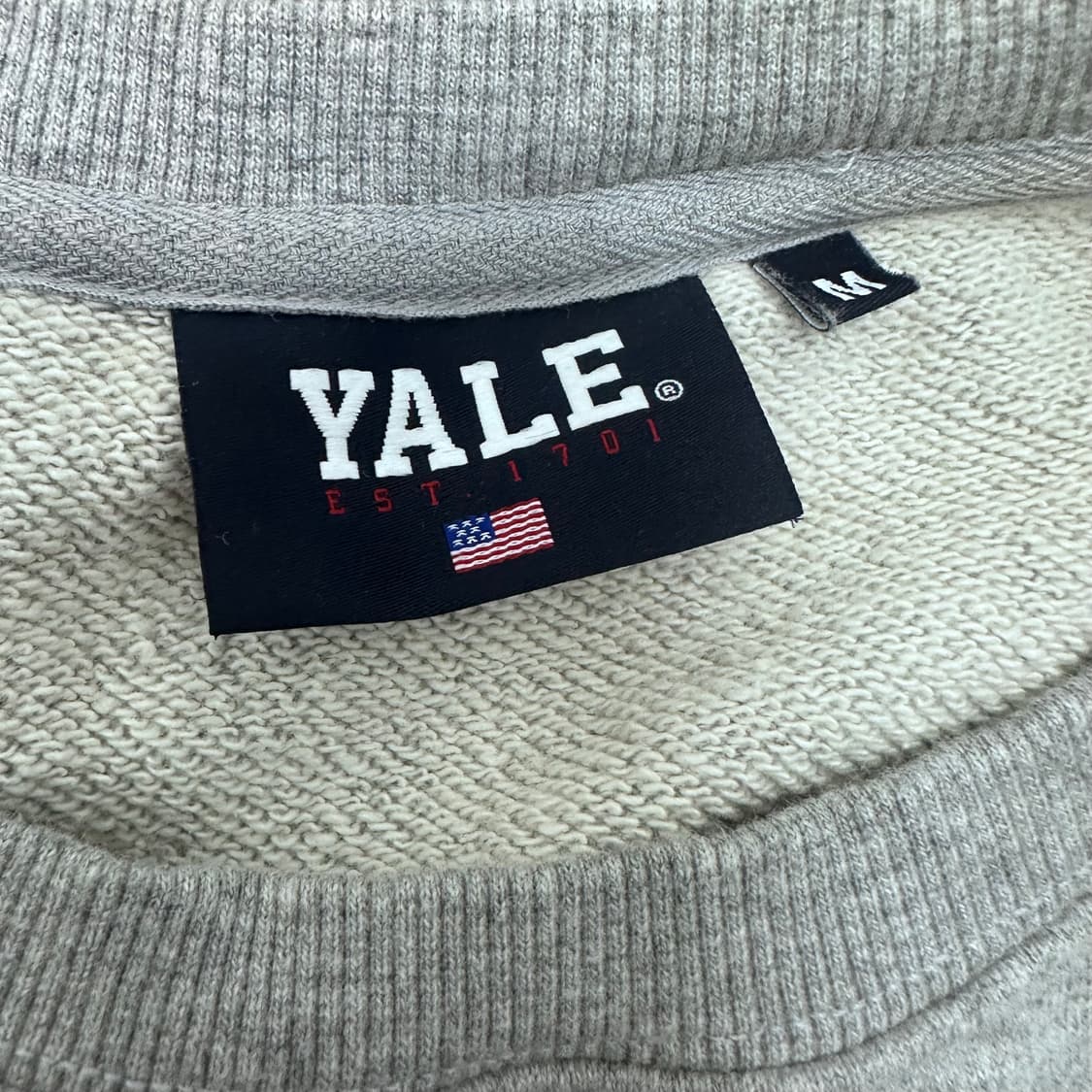 YALE 예일 반팔티셔츠 그레이 M 상품이미지3