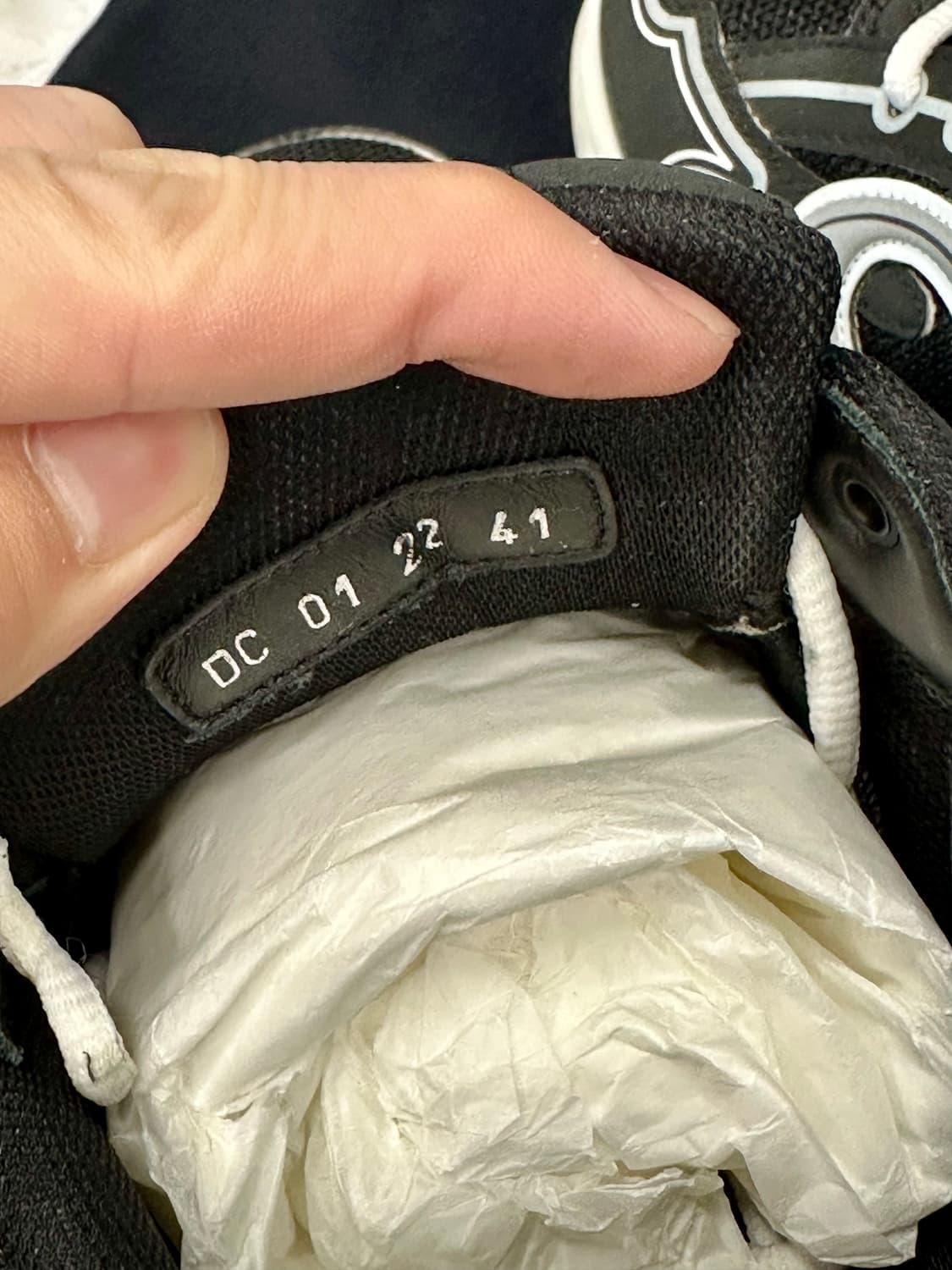 [정품] 디올 B30 스니커즈 메쉬 테크니컬 블랙 41사이즈 상품이미지7