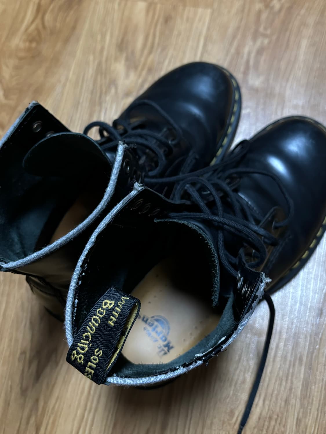 닥터마틴 1460 8홀 부츠 260 상품이미지2